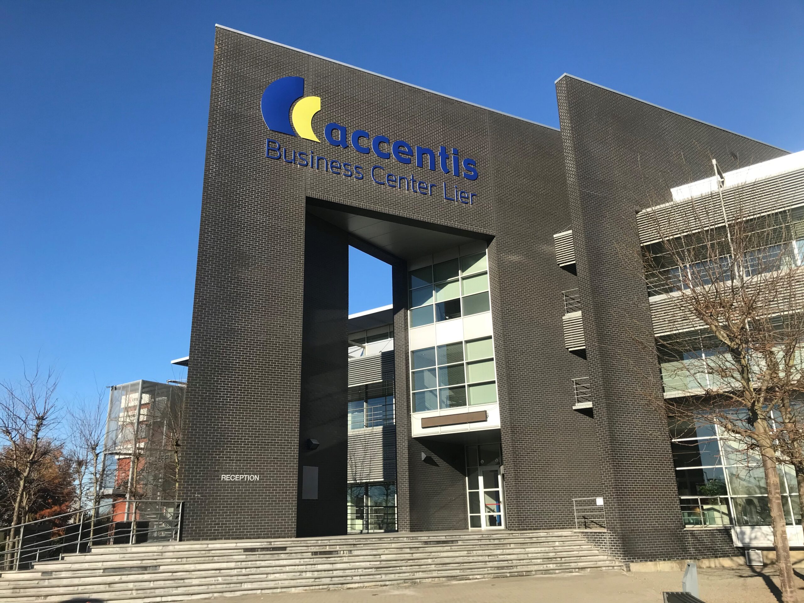 Accentis Business Center